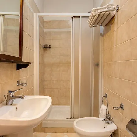 Hotel New Albatros Checkin Portafortuna Guesth House Rom